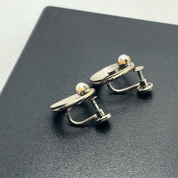 Lady Ellen Sterling silver pearl round screw back earrings Mid Century vintage - Picture 5 of 15